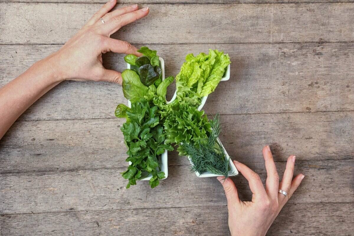 Een vitamine K tekort voorkomen met voeding en supplementen Een vitamine K tekort voorkomen dankzij voeding en supplementen