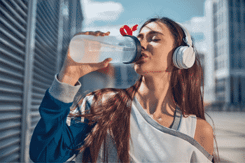 water drinken is erg goed voor het afvoeren van toxische stoffen