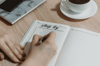 Een dagboek bijhouden voor je slaap is erg handig
